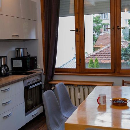 Central Sofia 3-Bedroom Apartment - Urban Art Gallery - Free Parking! Εξωτερικό φωτογραφία