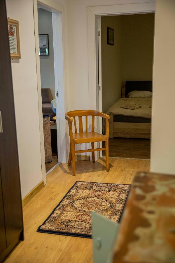 Central Sofia 3-Bedroom Apartment - Urban Art Gallery - Free Parking! Εξωτερικό φωτογραφία